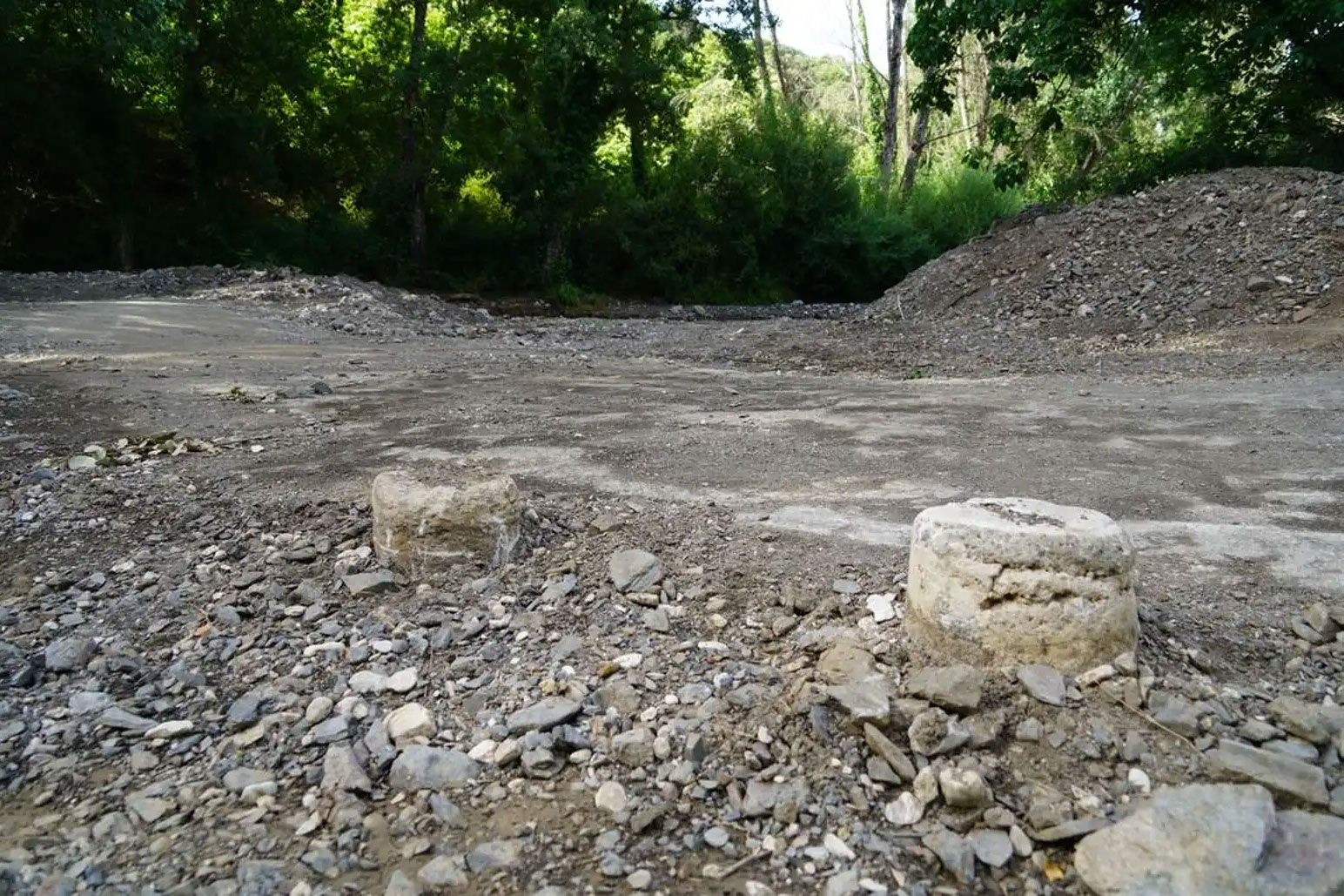 Realizan mejoras en el camino de Cartajima a Parauta