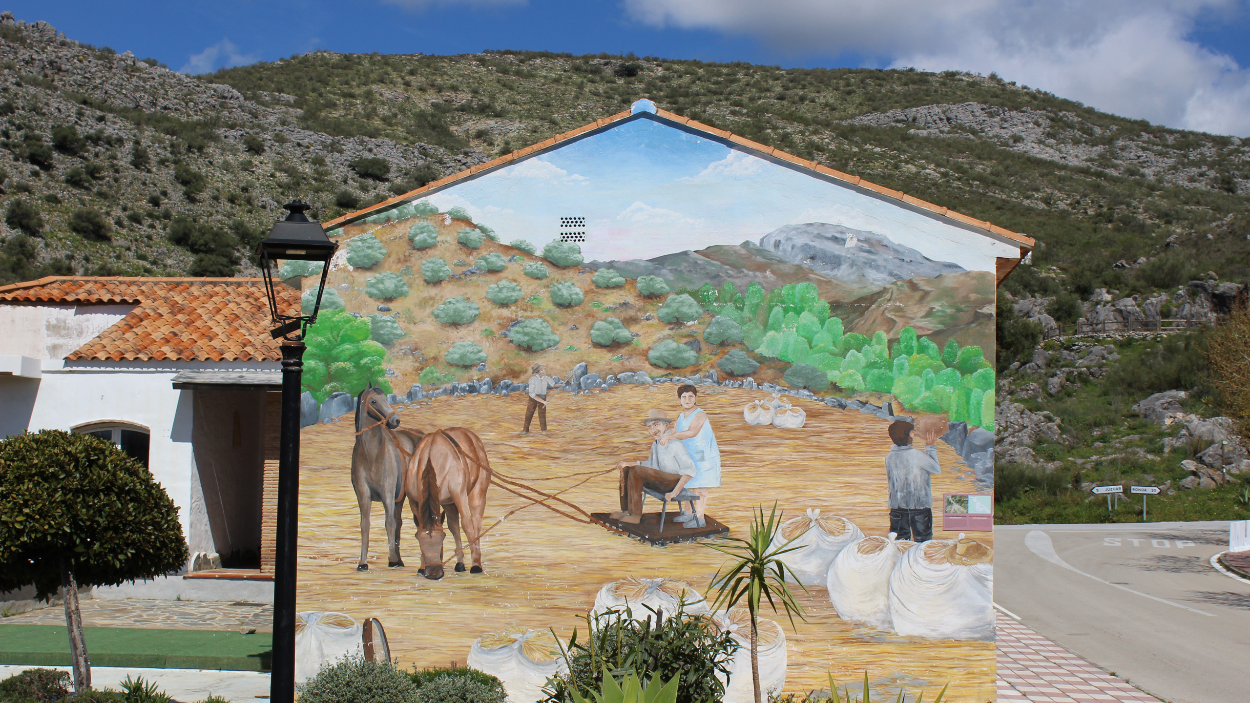 Mural en fachada
