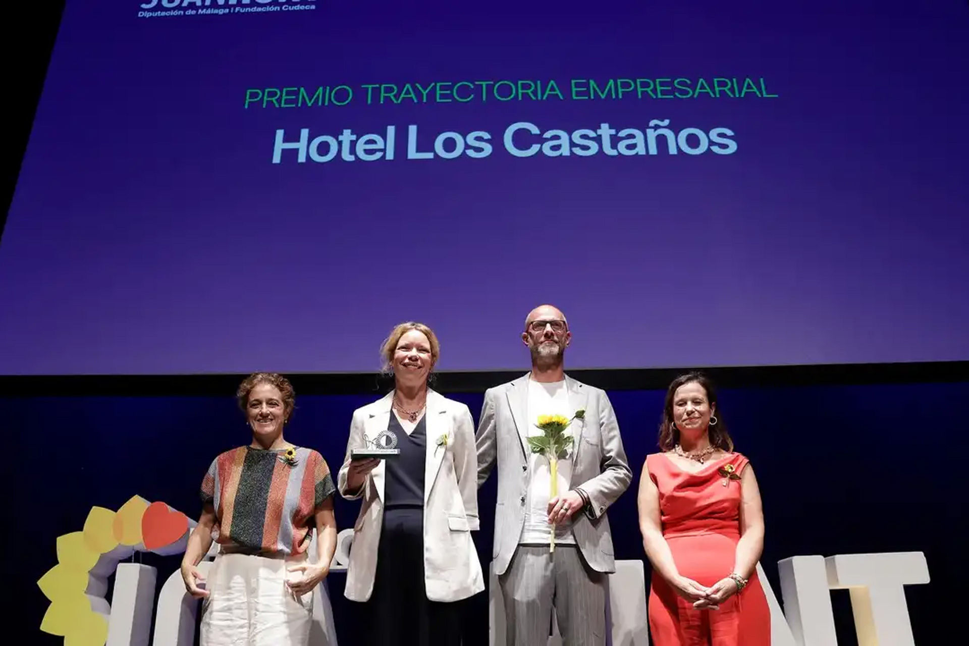 El Hotel Los Castaños de Cartajima recibe el Premio Joan Hunt