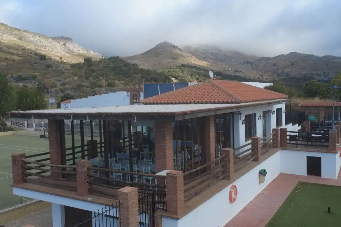 Un referente gastronómico, restaurante de la piscina de Cartajima