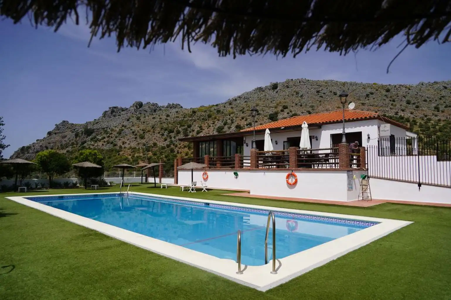 Abre sus puertas la piscina municipal de Cartajima